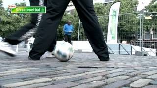 Straatvoetbaltrick Leer de Dirk Panna [upl. by Ajiat438]