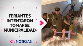 IMPACTANTE MOMENTO Con gas lacrimógeno Carabineros disparó a feriantes que protestaron en San Ramón [upl. by Bruell]