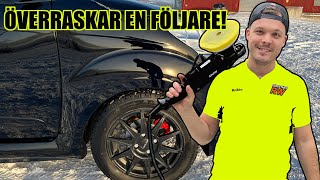 RÄDDAR EN FÖLJARES MOPEDBIL GRATIS [upl. by Syla508]