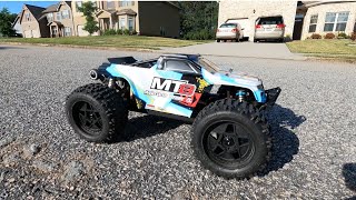 Team associated Rival MT8 backyard bash awesome [upl. by Gereron]