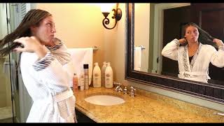 How to properly use leave in conditioner featuring Creme Magic Leave In Therapy [upl. by Annaira]