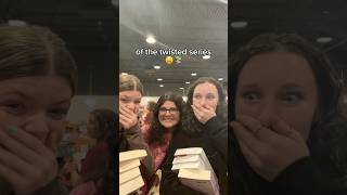 I met the author of the twisted series bookish booktok booktube bookreview bookish bookworm [upl. by Essined]