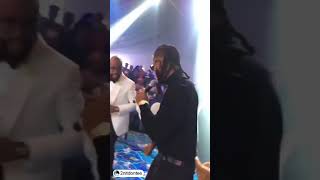 Flavour Performs Doings live in a wedding [upl. by Cacilia]