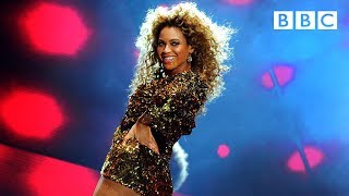 Beyoncé performs Irreplaceable  Glastonbury 2011  BBC [upl. by Ilan]