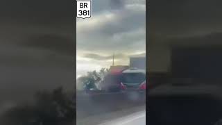 Acidente na BR 381Fernão Dias em Itaguara MG [upl. by Delila]