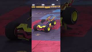 Bot selfdestructs after taking a major hit  Vegas All Stars  BattleBots [upl. by Klarika]