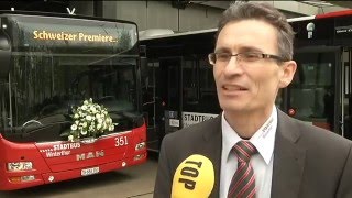 TELE TOP Erster fünftüriger Gelenkbus der Schweiz fährt durch Winterthur [upl. by Gunthar]