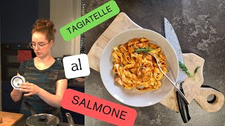 Tagliatelle al salmone  szybki i prosty przepis na najsmaczniejszy makaron z łososiem [upl. by Leirda]