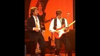 Hank Marvin Cliff Richard Ben Marvin LIVE quotMove itquot [upl. by Aziram]