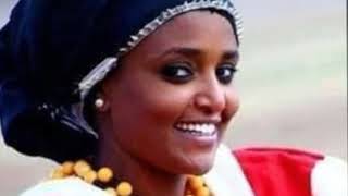 Tilahun Gessese  Ashaam ya matabeጥላሁን ገሰሰ  አሻም ያማታቤ Ethiopian Afaan Oromo Old Music [upl. by Nahum]