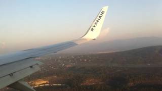 SOFTEST LANDING Palma de Mallorca  Ryanair  B737800 [upl. by Reerg386]