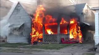 Newark Ohio Fire Department working house fire 232 S Williams incident command with audio [upl. by Etsirk]