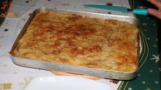 Byrek me pule  Petanik me mish pule  Burek with chicken [upl. by Irdua]