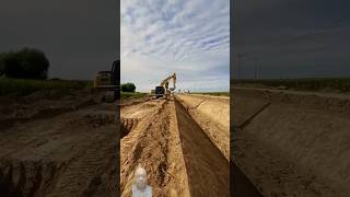 Ditch slope straightening process  Good machinery and tools make work easy youtubeshorts tips [upl. by Cutler]