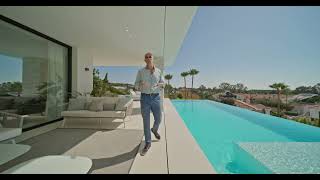 Tour Villa Pavo Real in Carib Playa Marbella East  3900000 €  DM Properties  Knight Frank [upl. by Madigan]