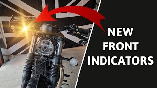 New front indicators for the Triumph Bobber Full installation video [upl. by Xeno605]