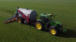 Grasland bemesten  John deere 6155r  Slootsmit  Veenhuis ecoject [upl. by Bergen]