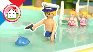 Playmobil police en francais Overbeck au parc aquatique  Famille Hauser  Jouets pour enfants [upl. by Wivestad586]