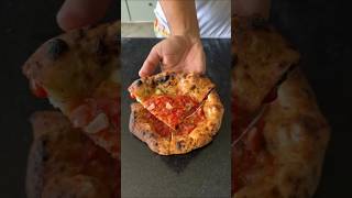 Pizza Marinara com borda Caprese food foodie [upl. by Nellie]