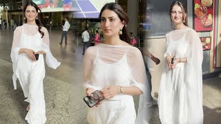 Shweta Tiwaris Daughter Palak Tiwari Looks Beautiful 😍 In White Dress Spotted At Airport [upl. by Sirrep]