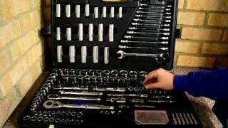 Halfords Advanced 200 Piece Socket Set Review [upl. by Yuria]