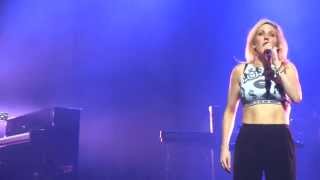 Beating Heart  Ellie Goulding Live in Singapore 13 June 2014 [upl. by Kyd]