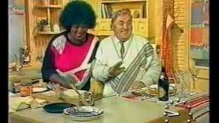 Rustie Lee cooks with Les Dawson on TVam  1989 [upl. by Suirred]