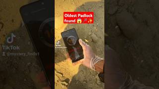 90s Padlock discoverd in the Oldest desert😱🗝️✨ treasure metaldetecting treasurehunt [upl. by Irahs]