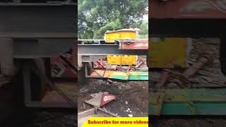 Engineering works Tractor trailer gas cutting works l work indiax shorts [upl. by Anagrom953]