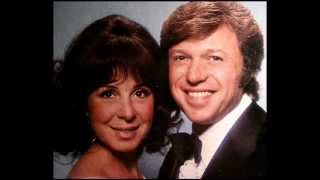 Gershwin  Steve Lawrence and Eydie Gormé Song Medley  1976 LP Part 1 of 3 [upl. by Alak]