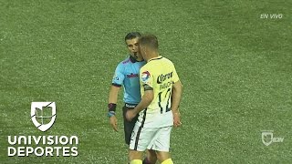 Pablo Aguilar le da un cabezazo al árbitro al término del Xolos vs América [upl. by Mala]