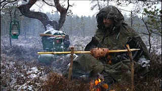 6 DAYS WINTER BUSHCRAFT  ARTISTS CHARCOAL  MULTI SAPLING BOWSAW  SINGLE CANVAS PONCHO SHELTER [upl. by Nadroj417]