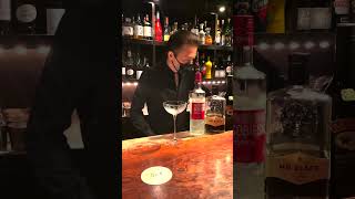 暑い日には甘フローズン パピコを超えたコーヒーカクテル  バーテンダー石垣忍 MUDSLIDE frozen cocktail by Japanese bartender [upl. by Ykcir]