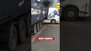 Chauffeur conteneur transport shortvideo routier shortsviral [upl. by Englis483]