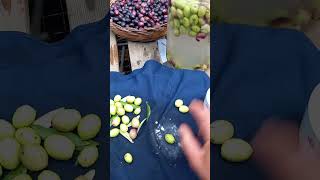 Preparazione delle Olive Verdi o Nere Schiacciate [upl. by Einamrej]