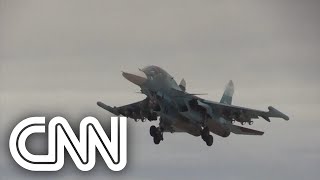 Vídeo mostra ataque aéreo da Rússia na Ucrânia  CNN DOMINGO [upl. by Notnel144]