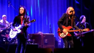 Tom Petty  I Wont Back Down  Live in Mannheim 2012 [upl. by Ahsilat]