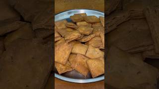 Crispy Wheat flour mathri food supertasty tasty healthyfood crispy easyrecipe [upl. by Llebyram]