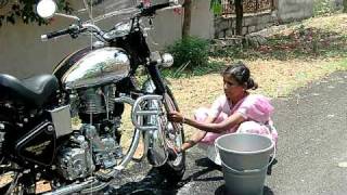 Royal Enfield Bullet Machismo 500  Cleaning the Motorcycle [upl. by Asyal]