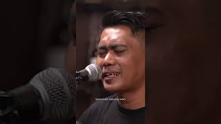 AUFAR  TERIMA KASIH CINTA LIVE PERFORMANCE LAGU BUAT SIAPA SIH INI shorts aufarofficial [upl. by Aneela]