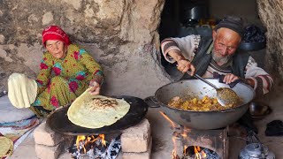 Love Story in a Cave  Old Lovers Living in a Cave Like 2000 Years Ago  Village life in Afghanistan [upl. by Annerol]