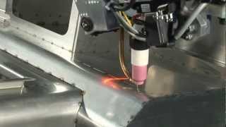 Motoman TIG welding robot with MotoSense vision system [upl. by Grindle]