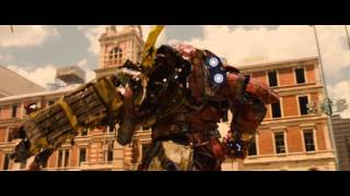 pelea de hulk vs hulkbuster los vengadores era de ultron [upl. by Atterual]