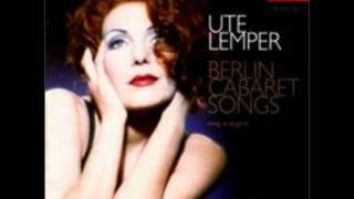 Ute Lemper  Zieh Dich Aus [upl. by Lebasile]