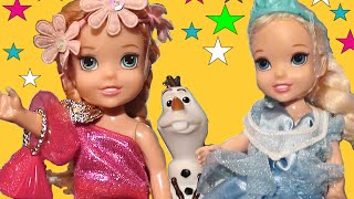 Anna and Elsa toddlers play dressups with Olaf at Ice Castle Ep8  Toys In Action [upl. by Boylan]