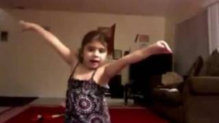 Sheela ki jawani a cute baby dancing on sheela [upl. by Nosnah]