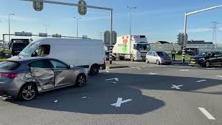 Ernstige verkeershinder na ongeluk Westerleeplein [upl. by Jem66]