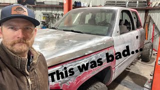 Completely removing all the paint from 1st truck Easiest way amp cheapest [upl. by Beshore560]