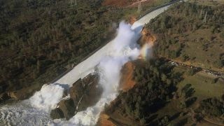 Nearly 200000 evacuated near crumbling California dam [upl. by Ahseik]