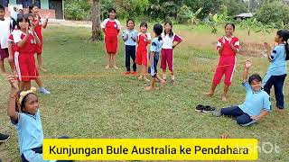 Bule Australia ke SDN 2 Pendahara Katingan Kalteng [upl. by Adniuqal]